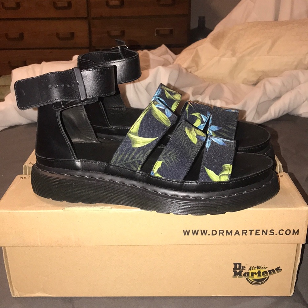 Dr Martens Clarissa Sandal BRAND NEW
